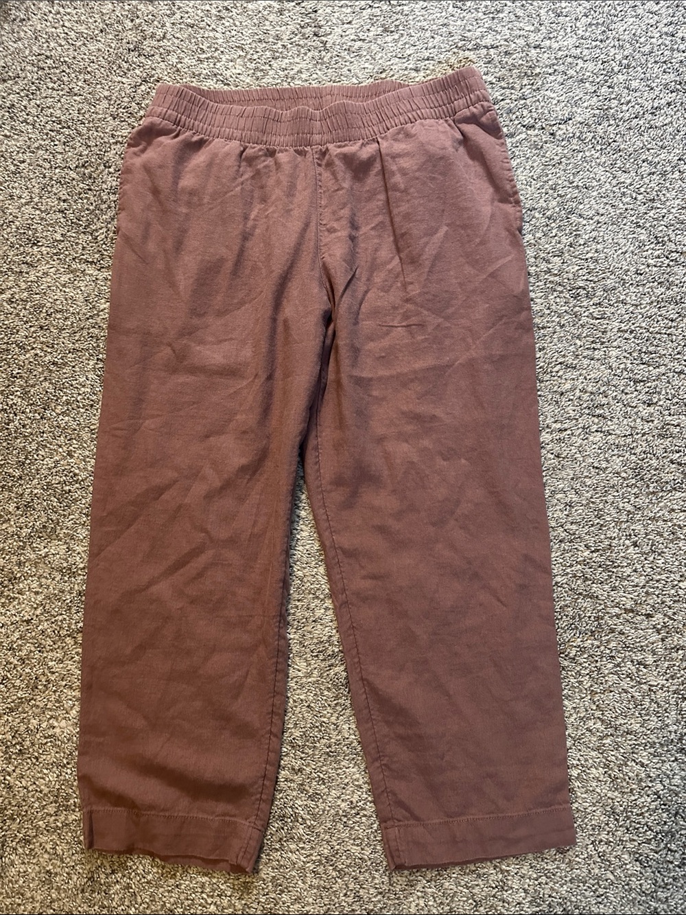 Old Navy Women’s Elastic Waist cropped linen pants in brown